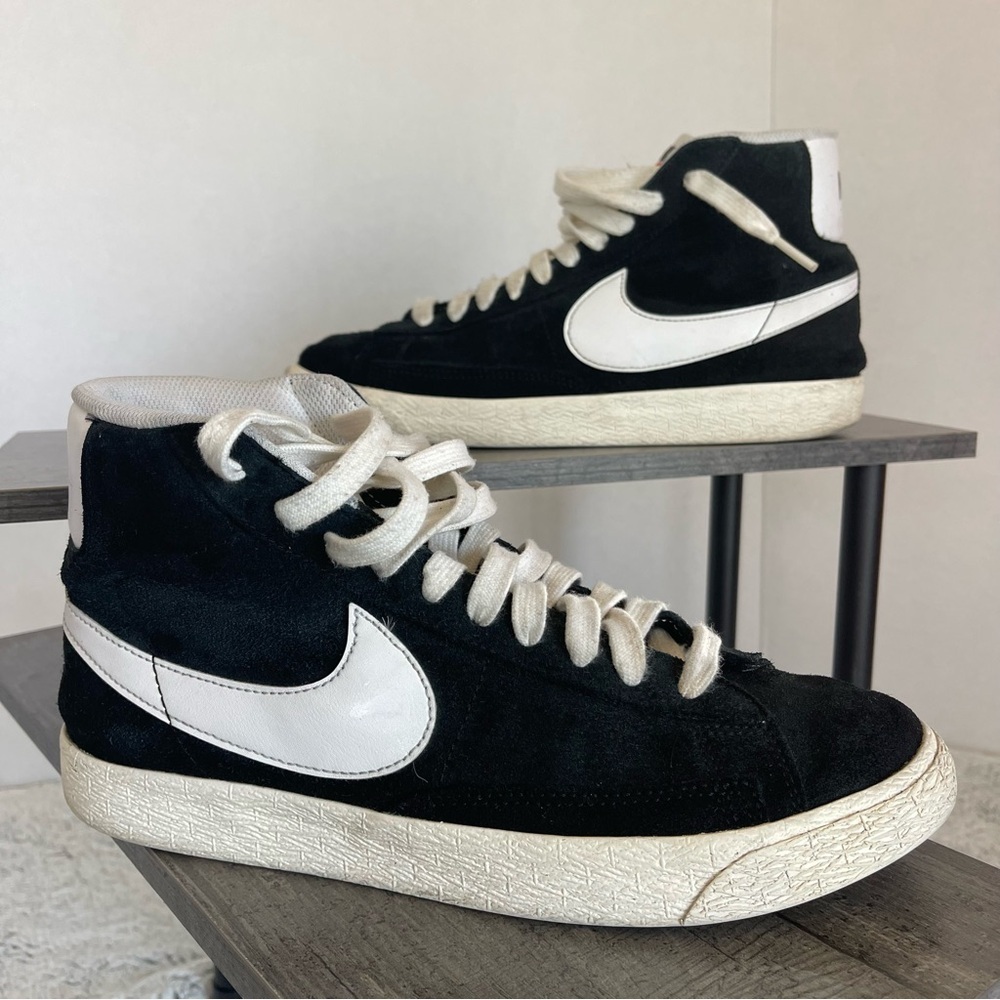 Nike Womens Blazer Mid Vintage Suede Black Size 8